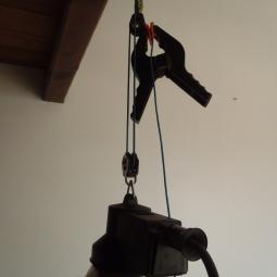 Les 2 poulies et la pince